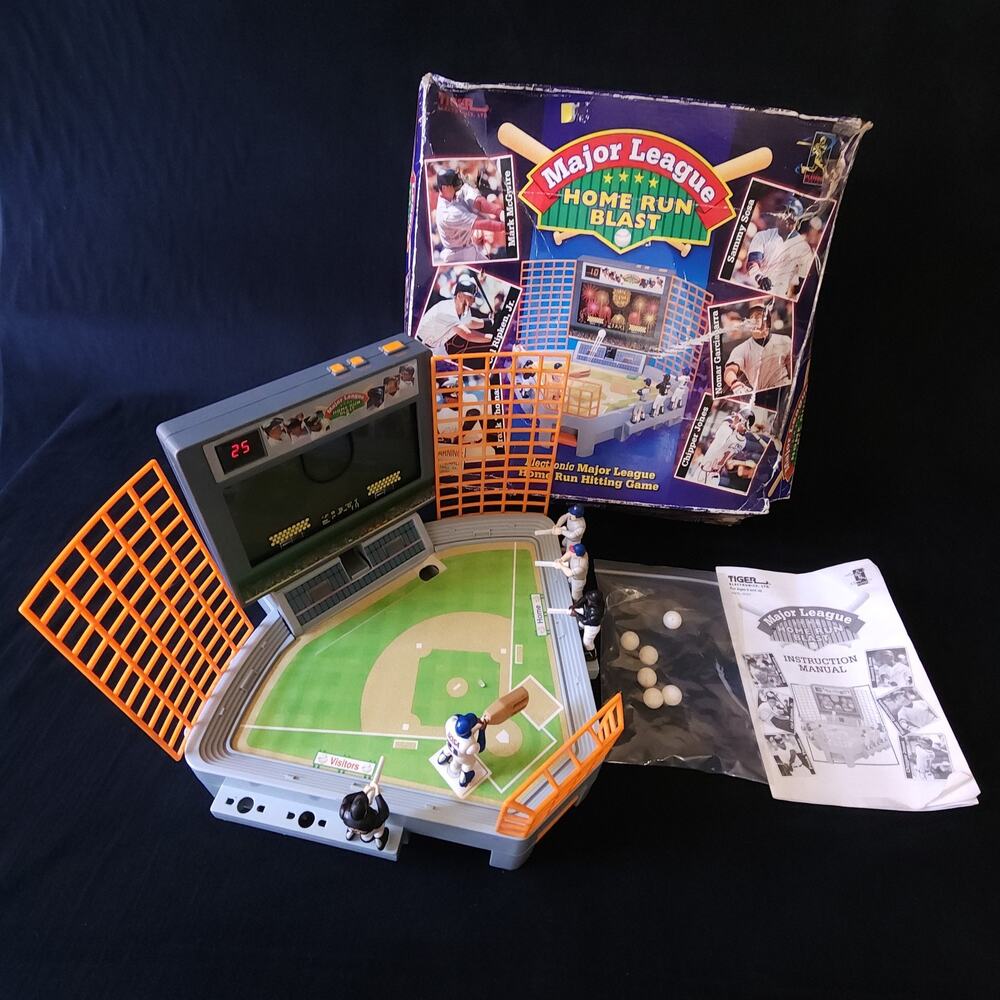 Vintage Tiger Electronics Major League Home Run Blast MLB Hitting Game w/Figures